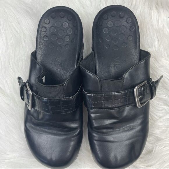 Vionic Marta Buckle Vegan Leather Slip-On Clog - Picture 3 of 7